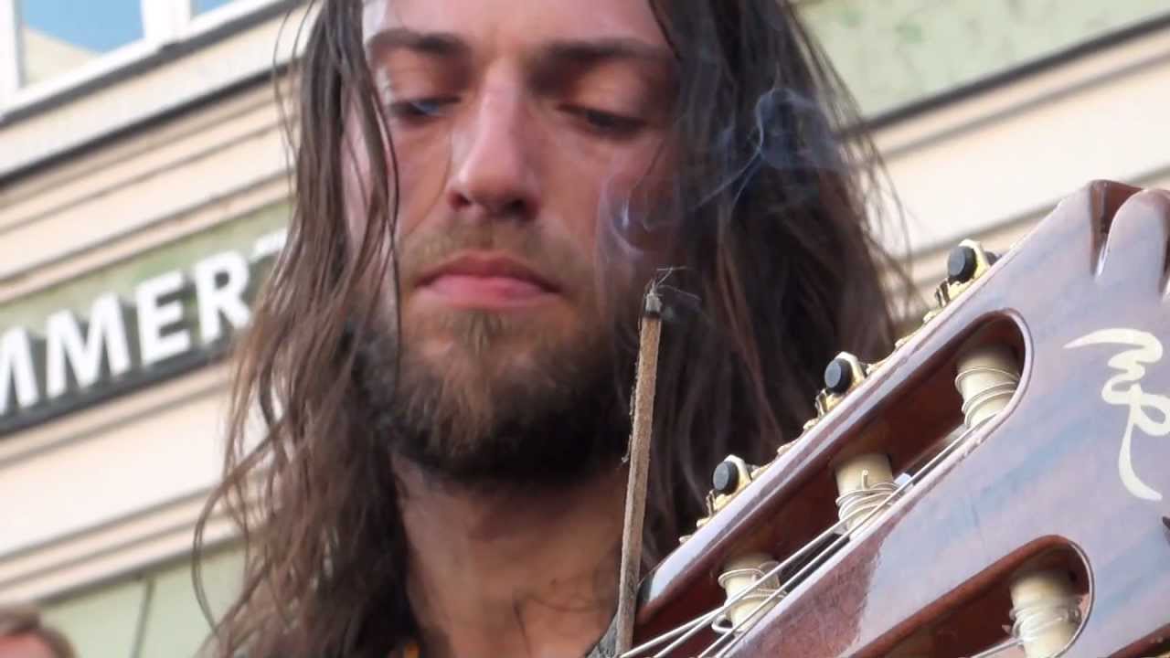 Estas Tonne
