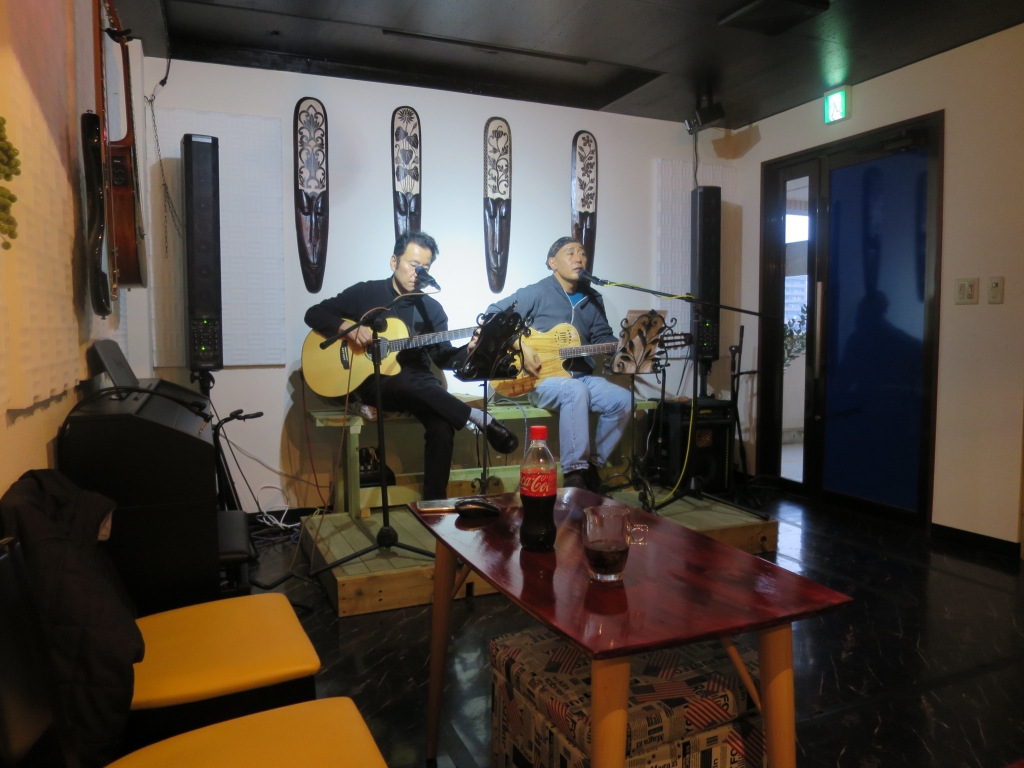 11月9日　「Beee♭」で練習会。15日は「アコースティックライブMOON BOW」(76)