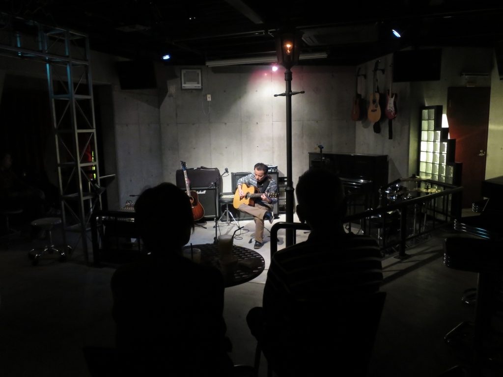 10月17日（土）　EastCourt ワンコインライブ(47)