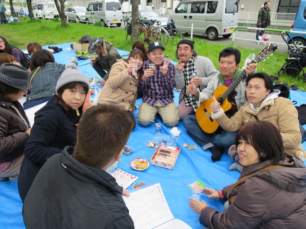 4月2日　毎年恒例「弾き群 お花見」