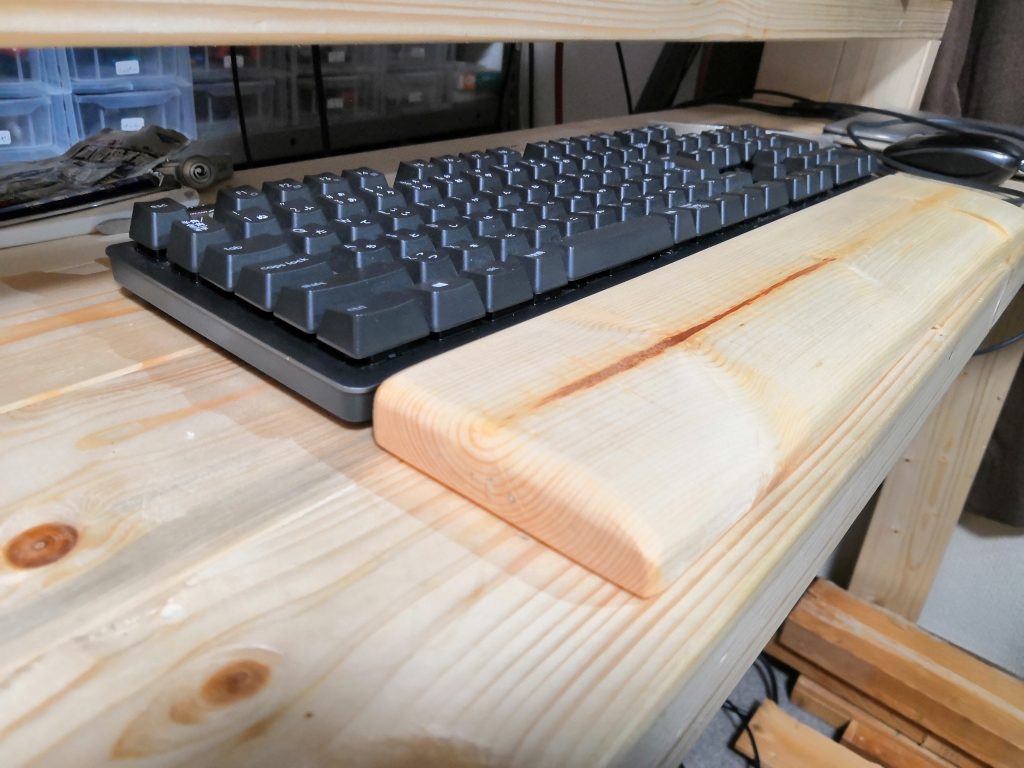 1×4材で作ったキーボード用パームレスト | 酒井 誠・ギタリスト Makoto